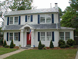 Dutch Colonial in Lochhaven, Norfolk