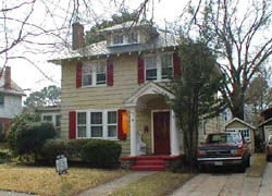 Colonial in Larchmont, Norfolk